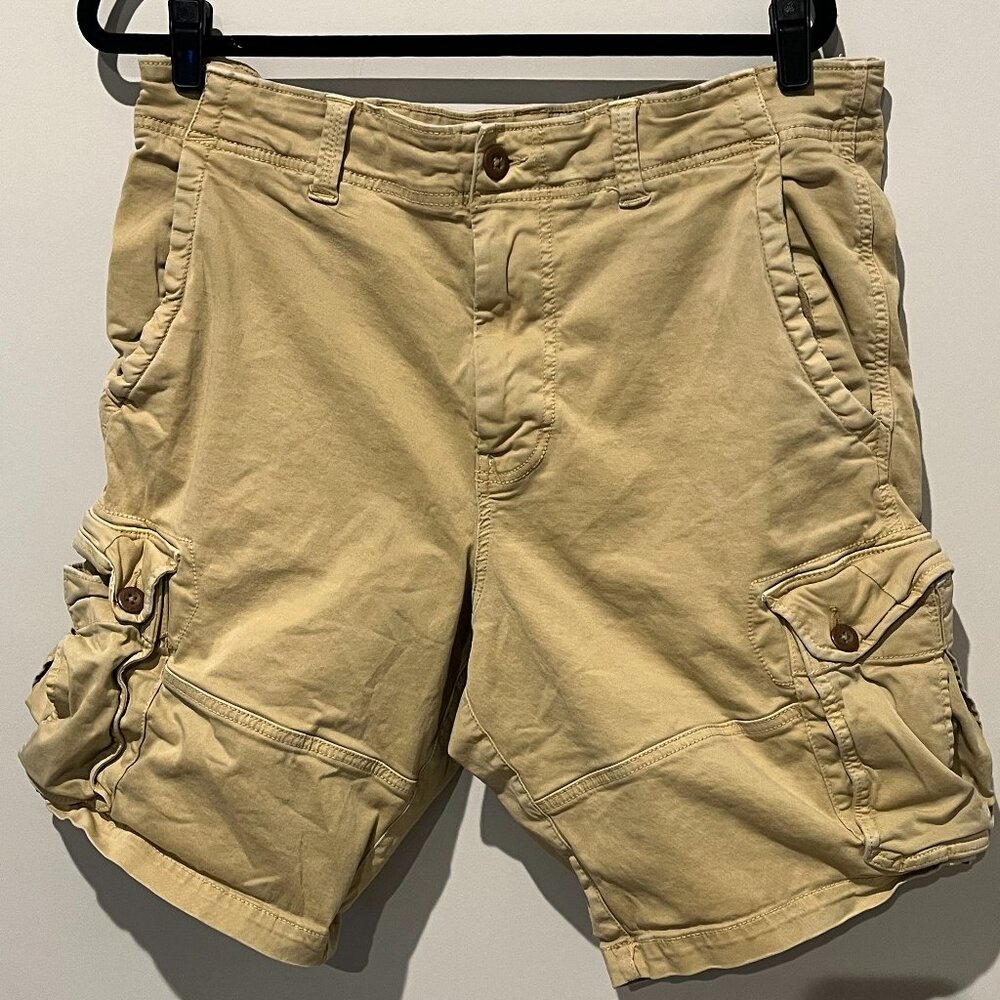 American Eagle Men’s Shorts, Size 38, Smoke-Free Home - Picture 3 of 4